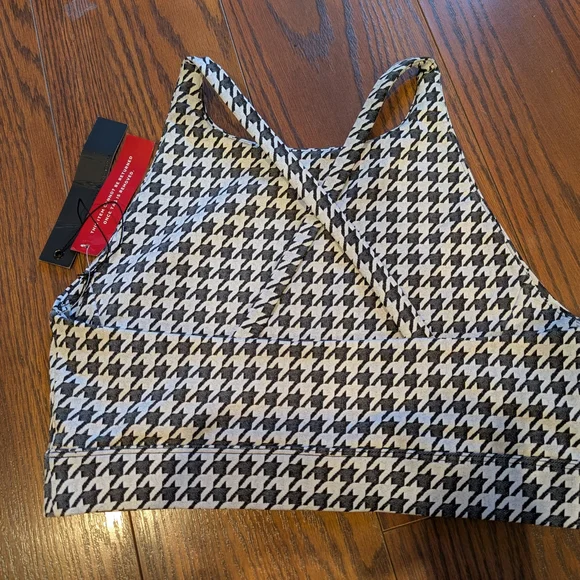 Carbon38 Black White Houndstooth Jacquard Sports Bra Workout Active Med Top NEW - Picture 3 of 4